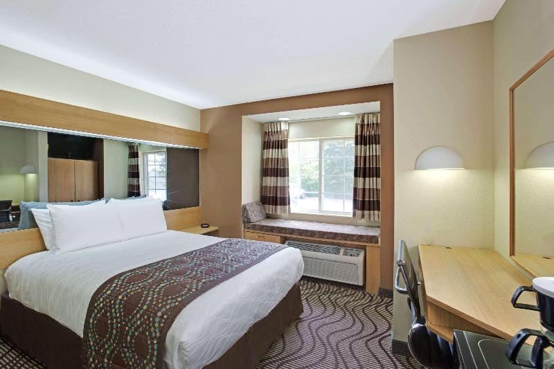 Photo of Bedroom in University Place