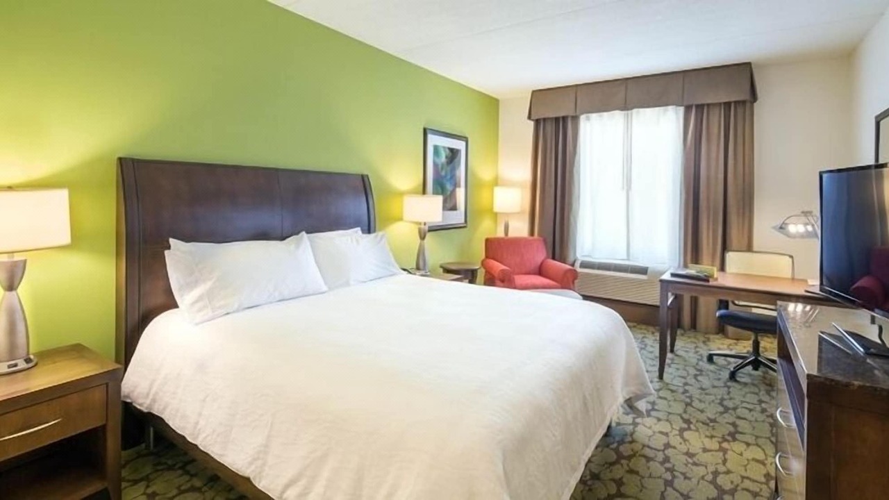 Photo of Bedroom in Pascagoula