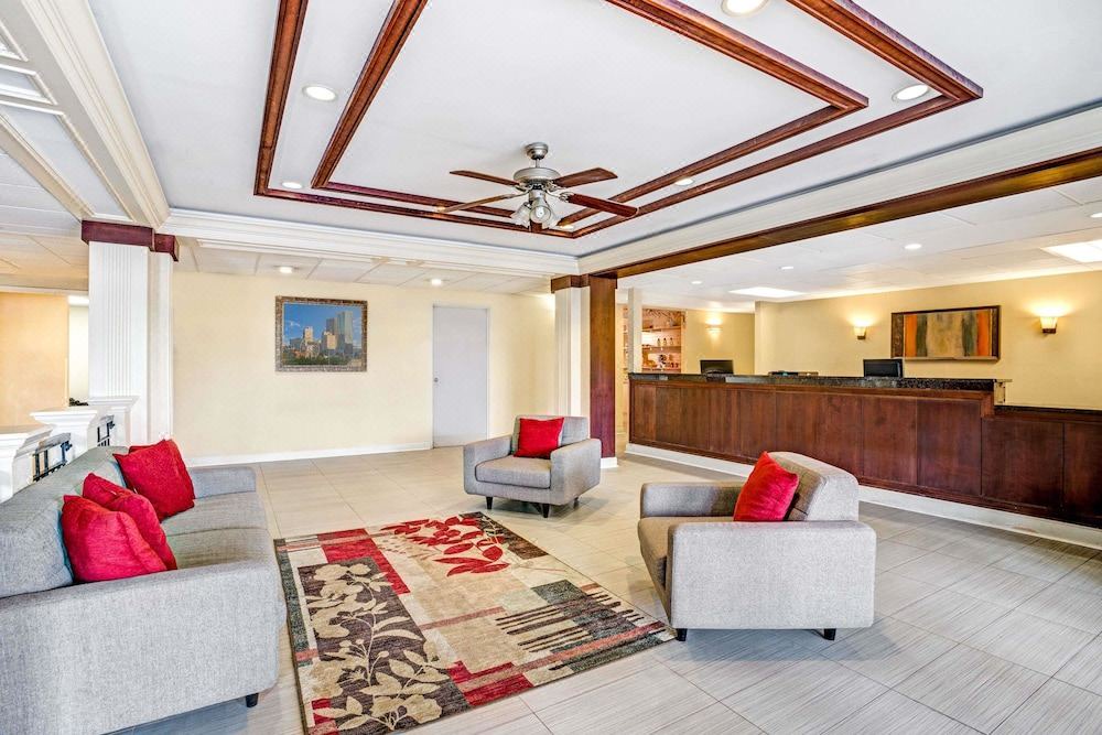Photo of Livingroom in Forest Park
