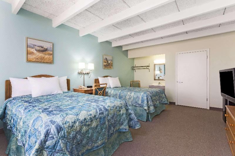Photo of Bedroom in Jekyll Island