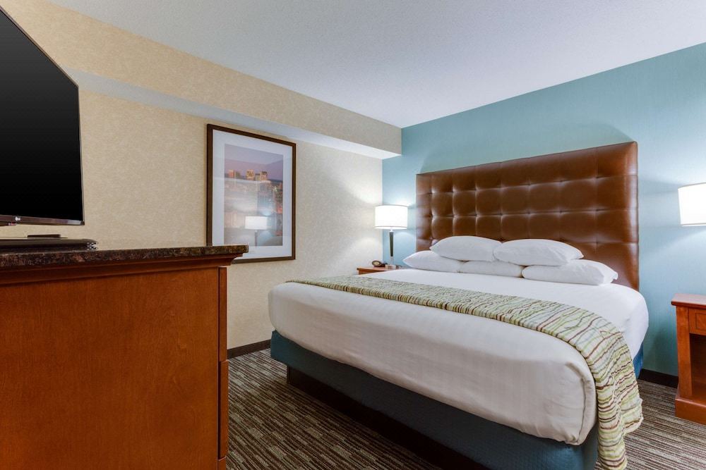 Photo of Bedroom in Crestline Heights