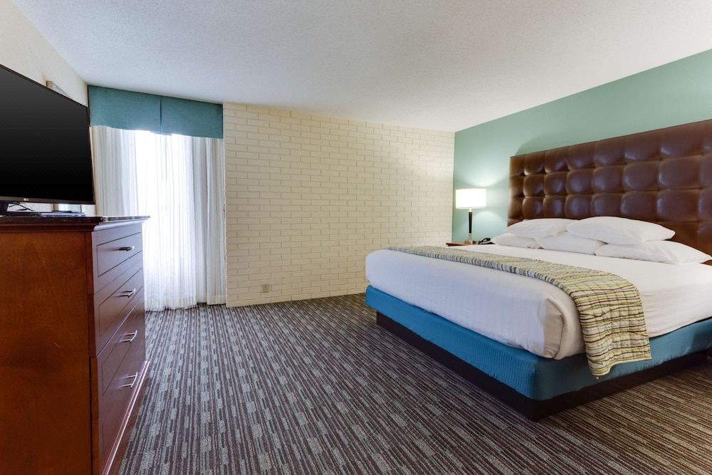 Photo of Bedroom in Crestline Heights