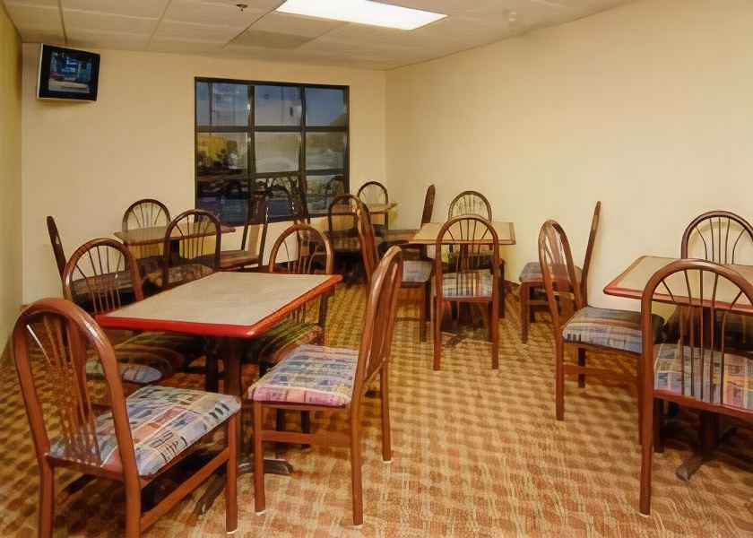 Photo of Livingroom in Priceville