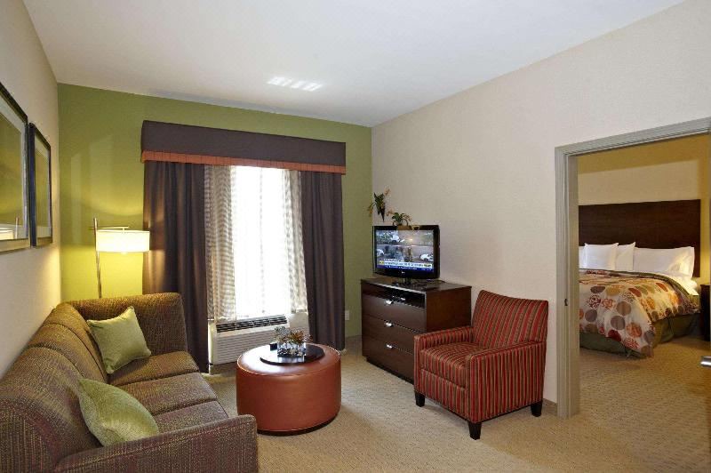 Photo of Livingroom in Hoover