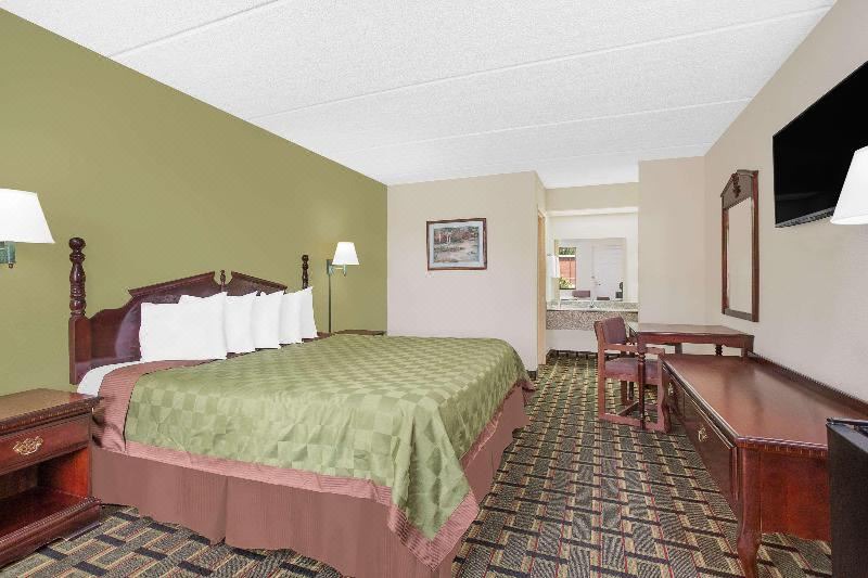 Photo of Bedroom in Eufaula