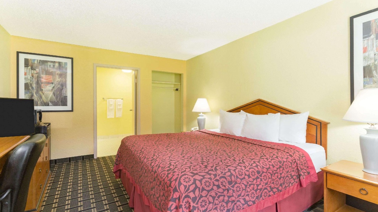 Photo of Bedroom in Garden City