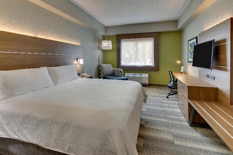 Photo of Bedroom in Villages of Palm Beach Lakes