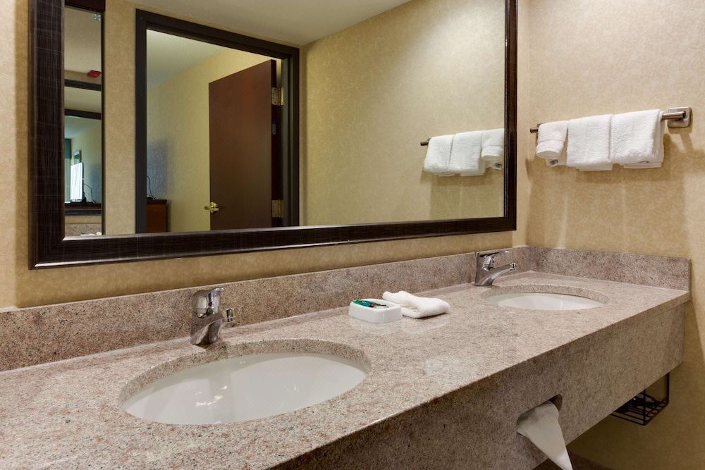 Photo of Bathroom in Crestline Heights