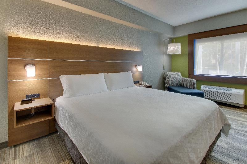 Photo of Bedroom in Villages of Palm Beach Lakes