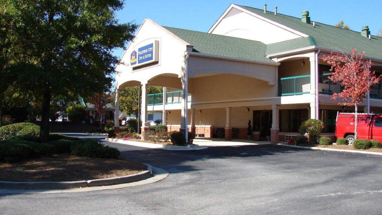 Photo of Buildings in Peachtree City
