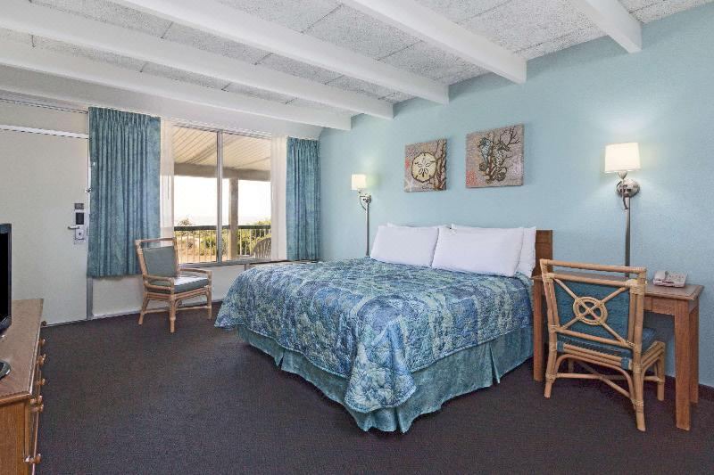 Photo of Bedroom in Jekyll Island