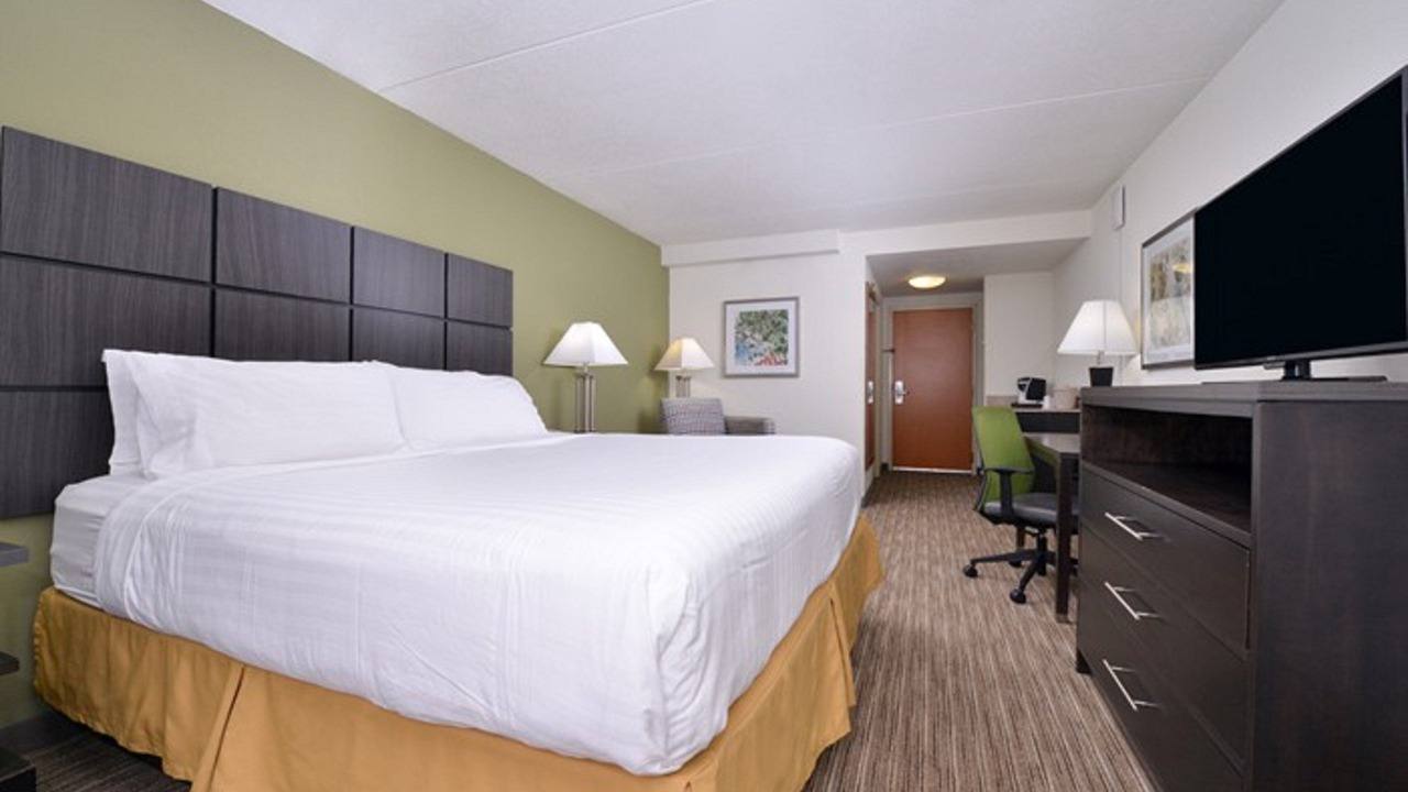 Photo of Bedroom in Mooresville