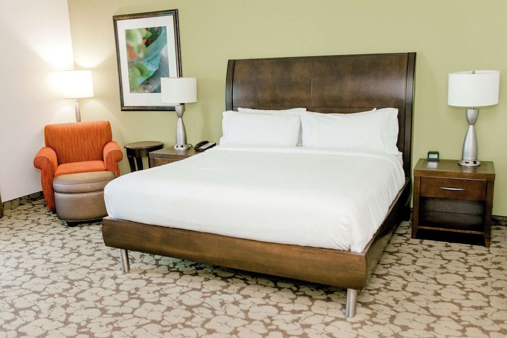 Photo of Bedroom in Pascagoula