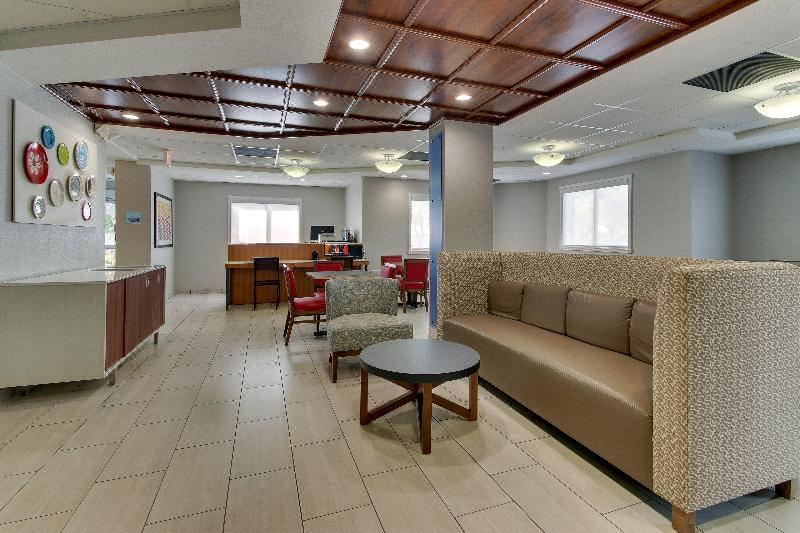 Photo of Livingroom in Villages of Palm Beach Lakes