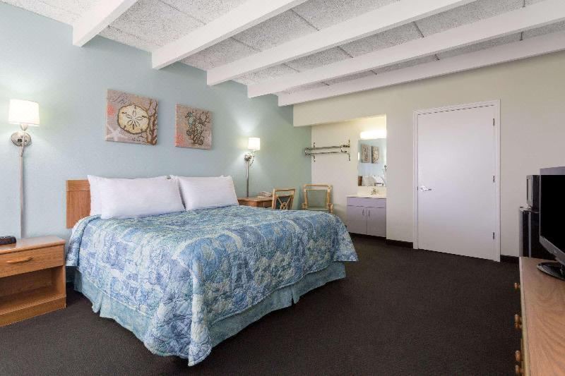 Photo of Bedroom in Jekyll Island