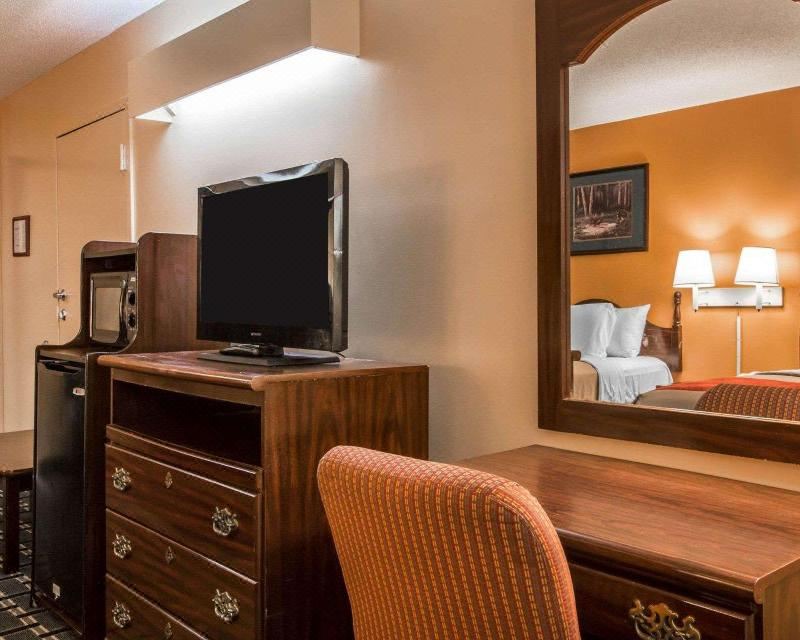 Photo of Livingroom in Eufaula