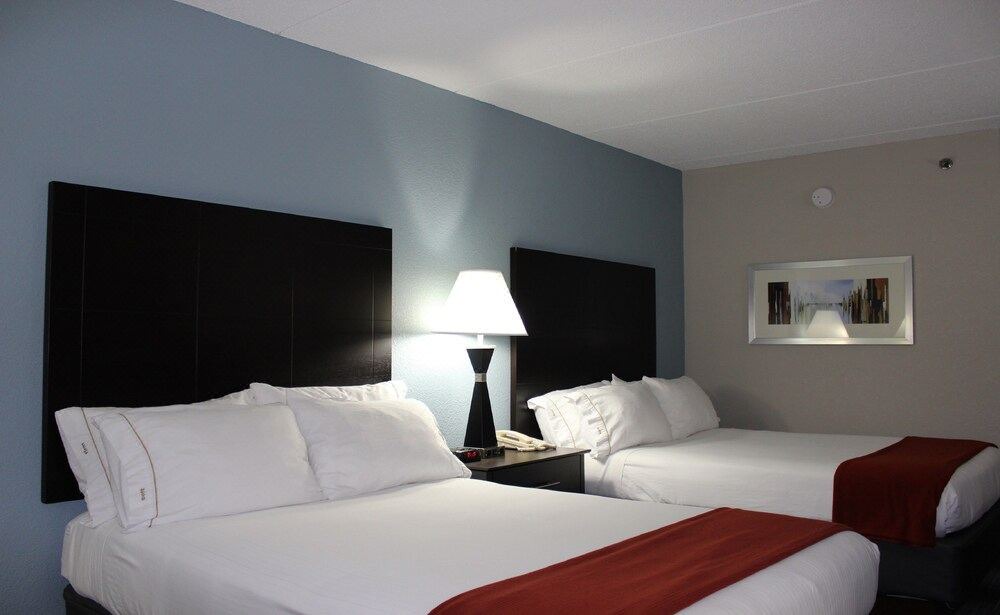 Photo of Bedroom in Forsyth