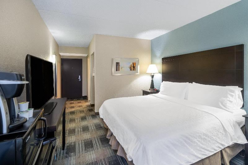 Photo of Bedroom in Forsyth