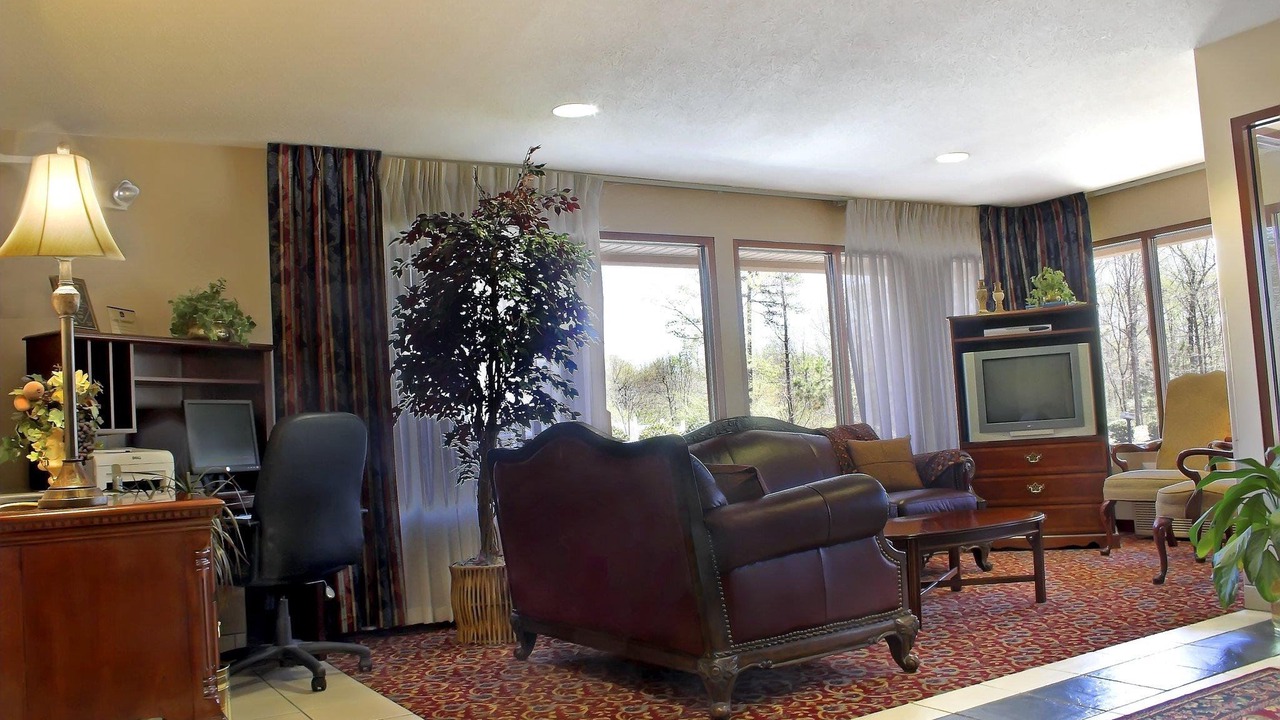Photo of Livingroom in Peachtree City
