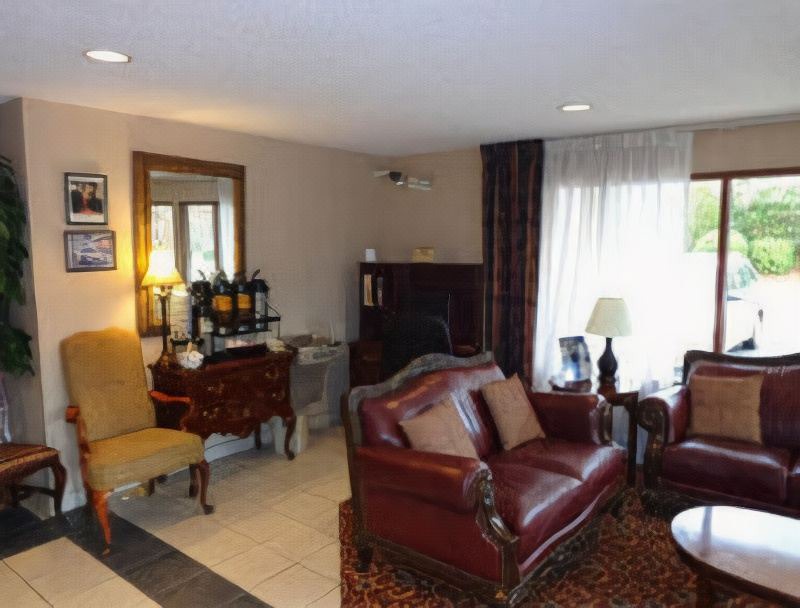 Photo of Livingroom in Peachtree City