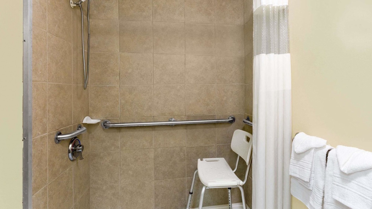 Photo of Bathroom in Perry