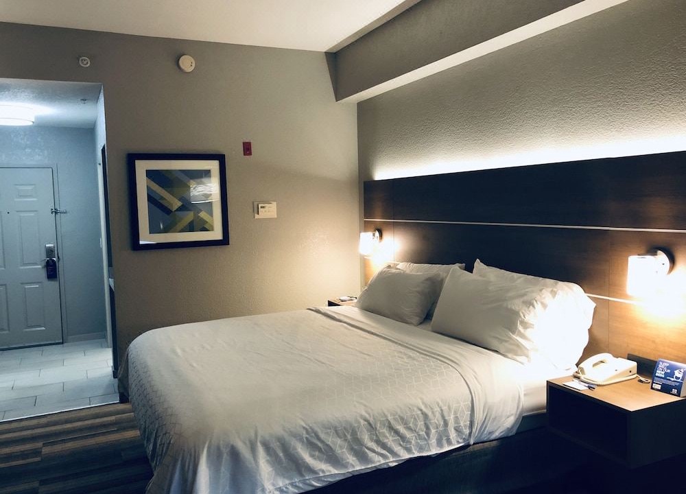 Photo of Bedroom in Villages of Palm Beach Lakes
