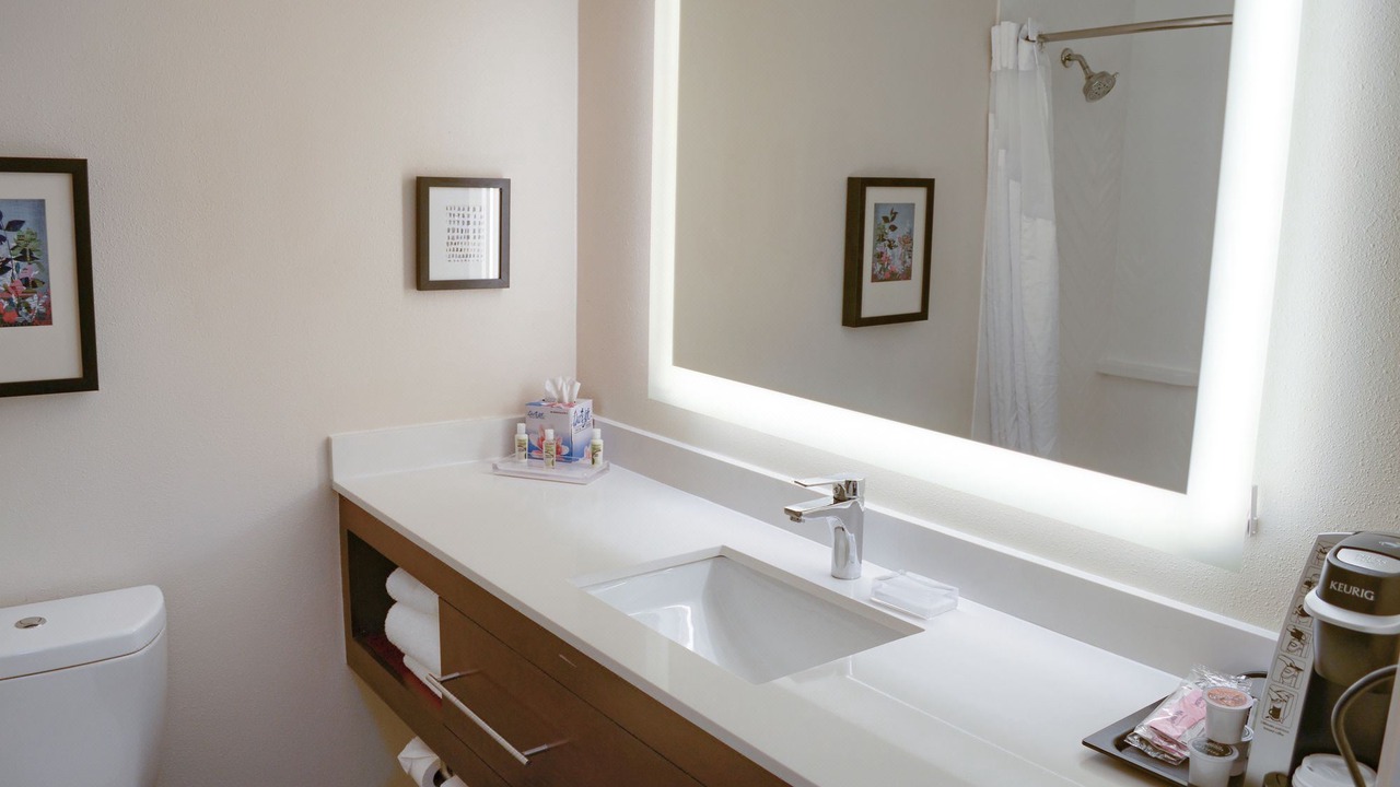 Photo of Bathroom in Tillmans Corner