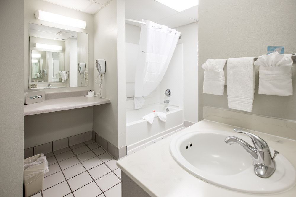 Photo of Bathroom in Jekyll Island