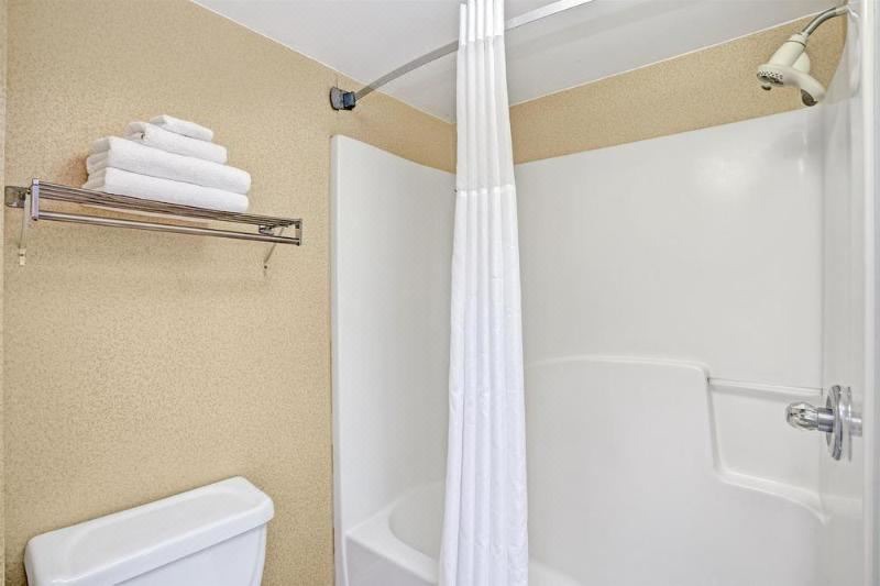 Photo of Bathroom in Forest Park