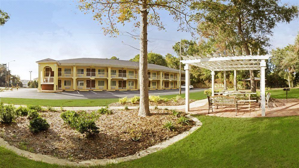 Photo of Buildings in St. Marys
