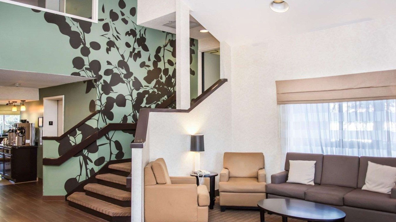 Photo of Livingroom in University Place