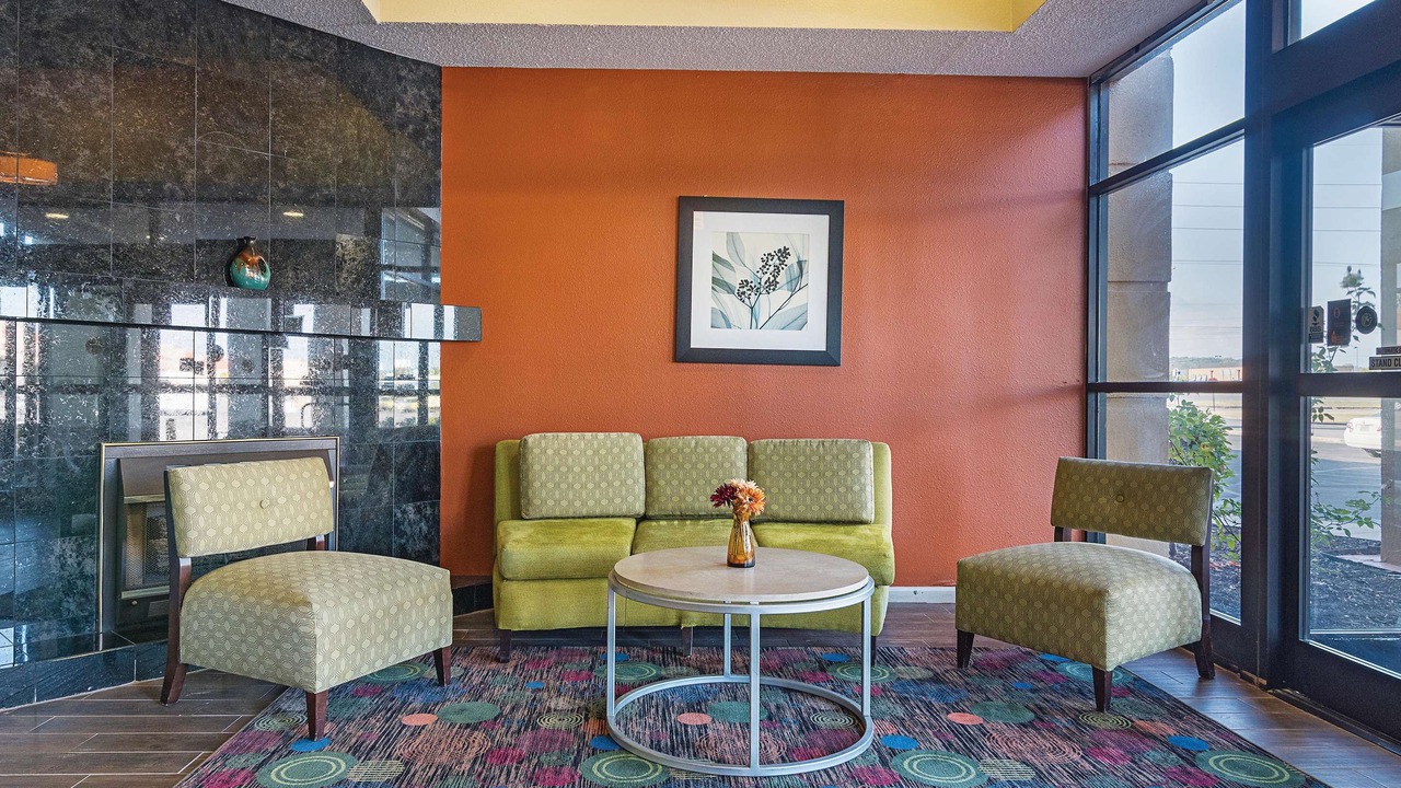 Photo of Livingroom in Decatur