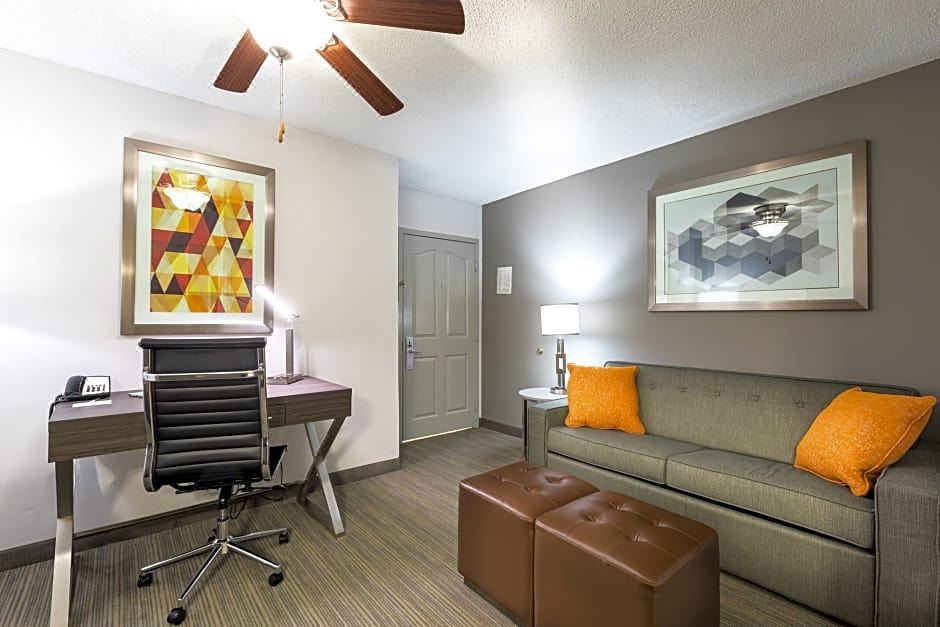 Photo of Livingroom in Huntersville