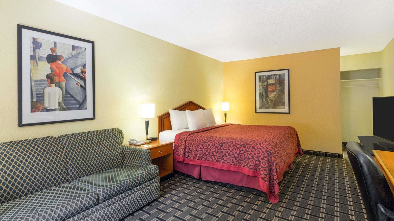 Photo of Bedroom in Garden City