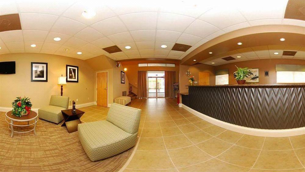 Photo of Livingroom in Titusville