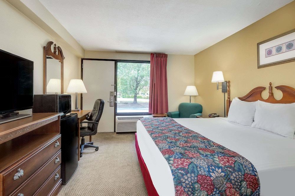 Photo of Bedroom in Hoover