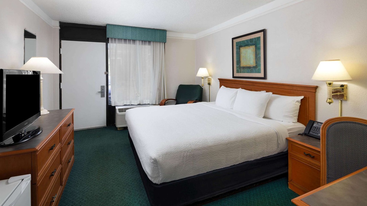 Photo of Bedroom in Fleming