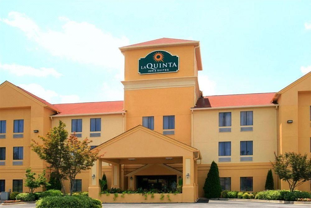 Photo of Buildings in Locust Grove