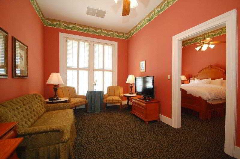 Photo of Livingroom in Americus