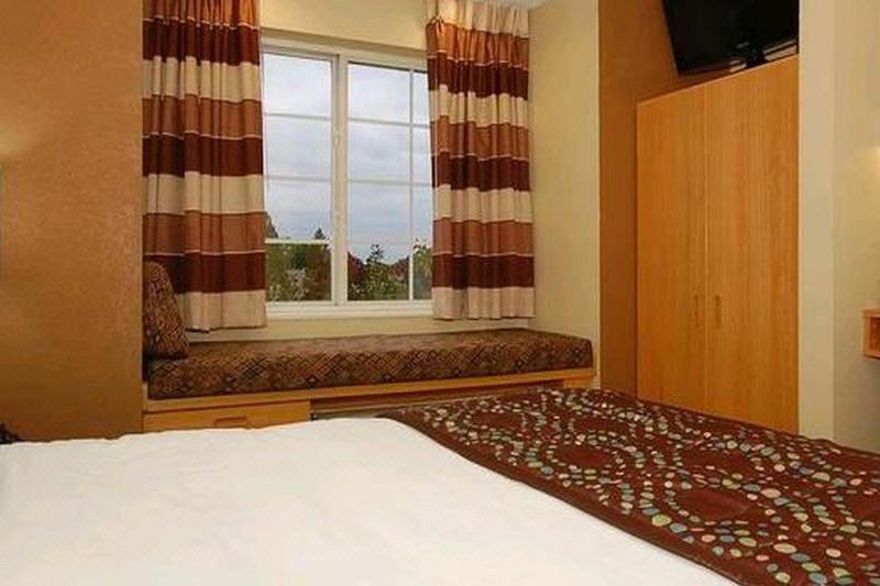 Photo of Bedroom in University Place