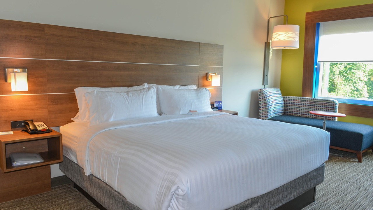 Photo of Bedroom in University Place