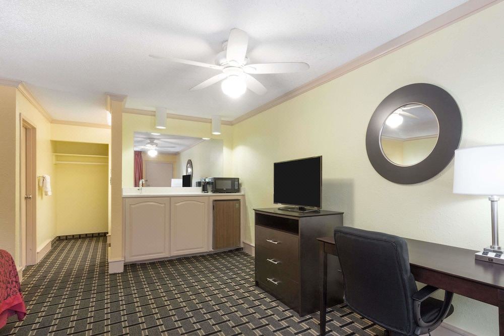 Photo of Livingroom in Garden City
