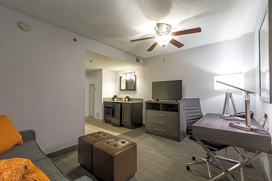 Photo of Livingroom in Huntersville
