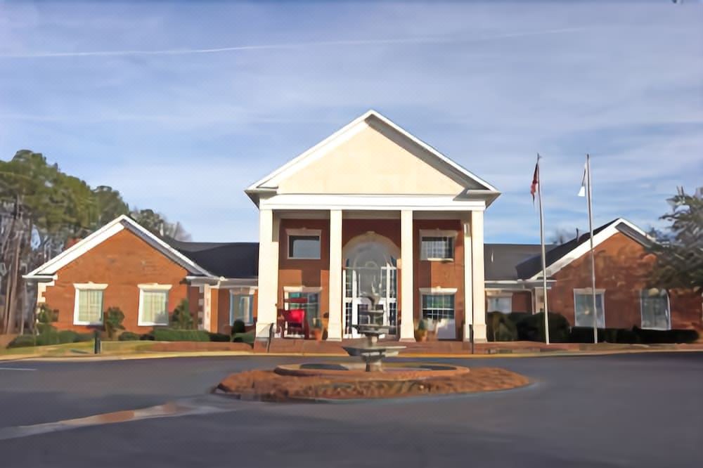 Photo of Buildings in Thomson