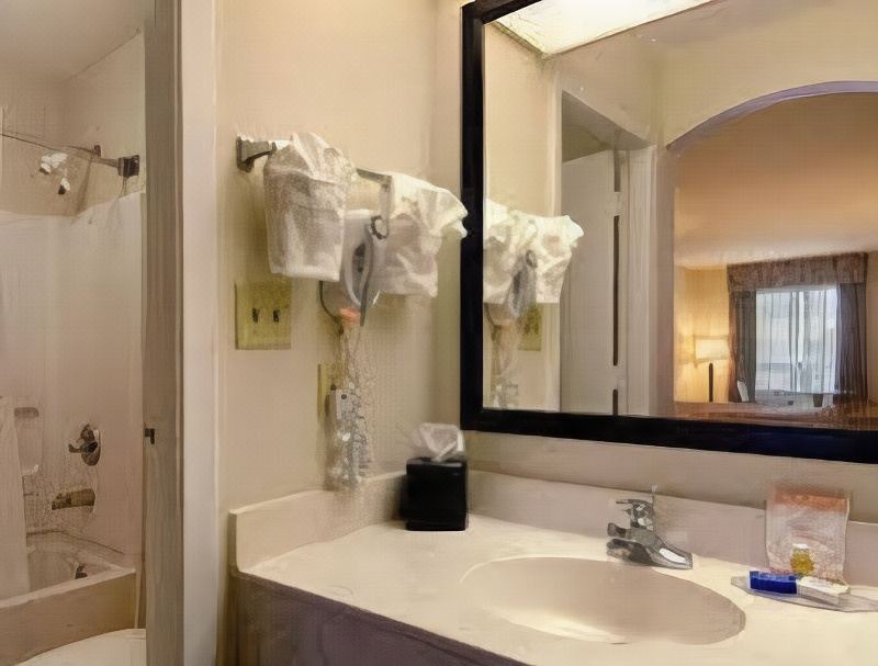 Photo of Bathroom in Tillmans Corner