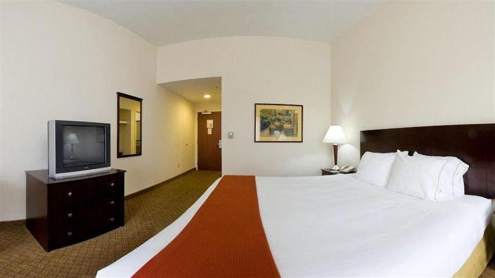 Photo of Bedroom in Port Richey