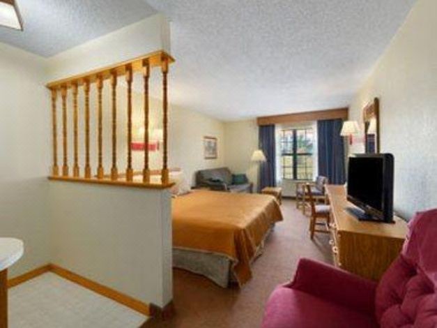 Photo of Livingroom in Perry