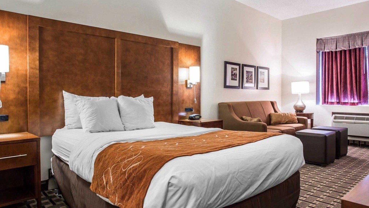 Photo of Bedroom in Summerville