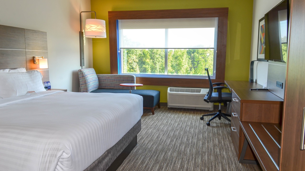 Photo of Bedroom in University Place