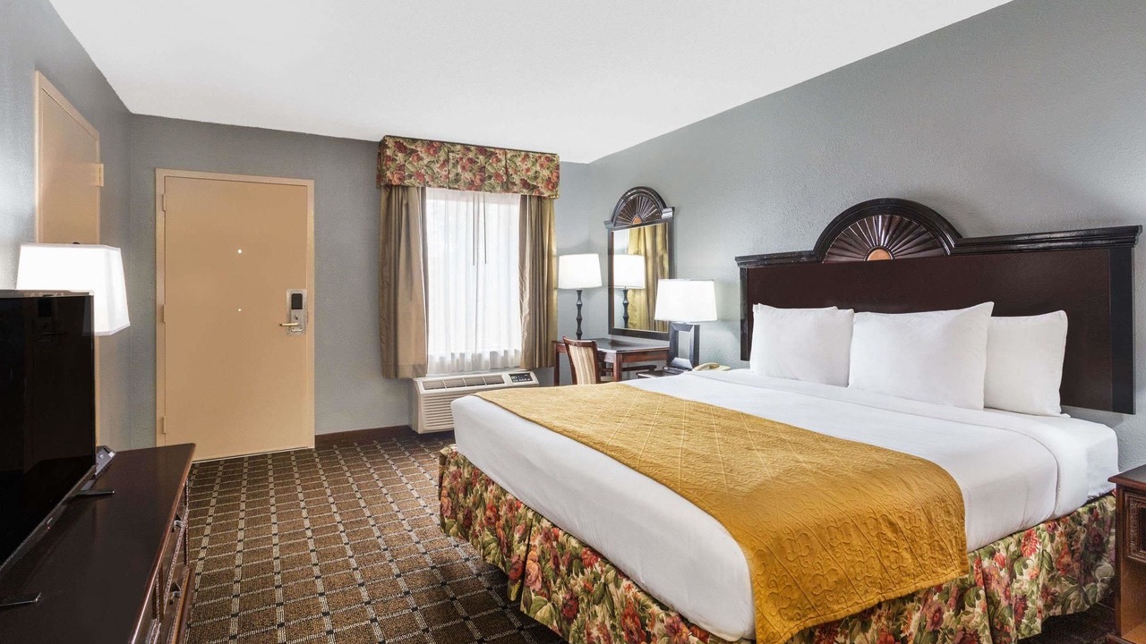 Photo of Bedroom in Tillmans Corner